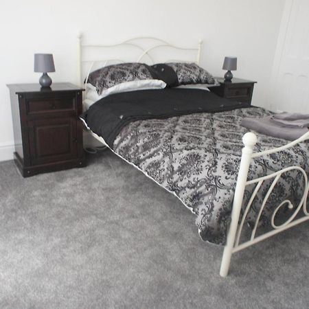 Flat 2 Opposite Travel Lodge Colwyn Bay Dış mekan fotoğraf