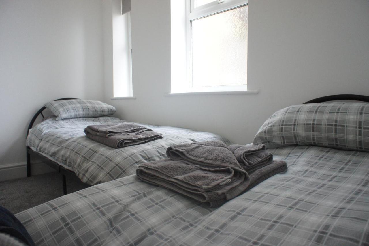 Flat 2 Opposite Travel Lodge Colwyn Bay Dış mekan fotoğraf